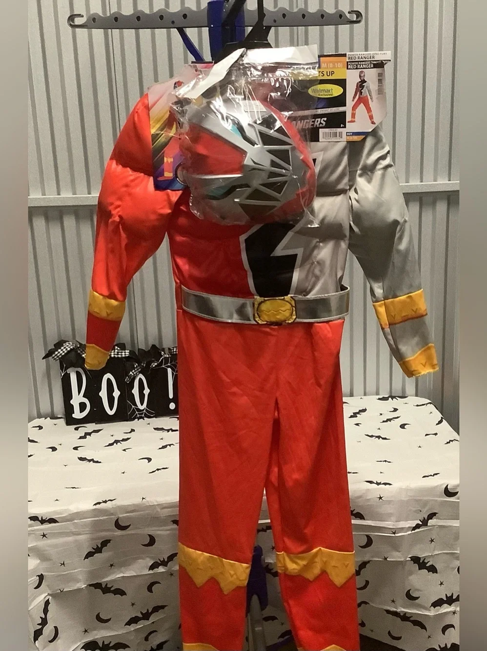 Power Ranger Dino fury red ranger Kids Halloween Costume size medium (8/10)
